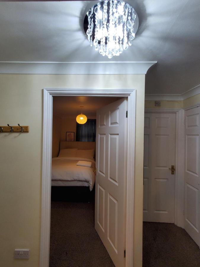 Lovely 2 Bed Flat/Apt In East London- Nice Estate. سوفيريتو المظهر الخارجي الصورة