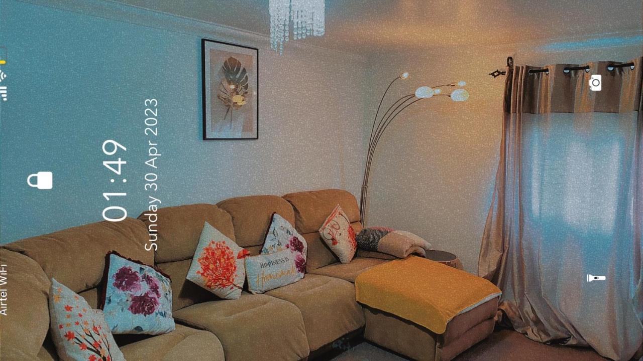 Lovely 2 Bed Flat/Apt In East London- Nice Estate. سوفيريتو المظهر الخارجي الصورة