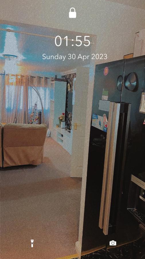 Lovely 2 Bed Flat/Apt In East London- Nice Estate. سوفيريتو المظهر الخارجي الصورة